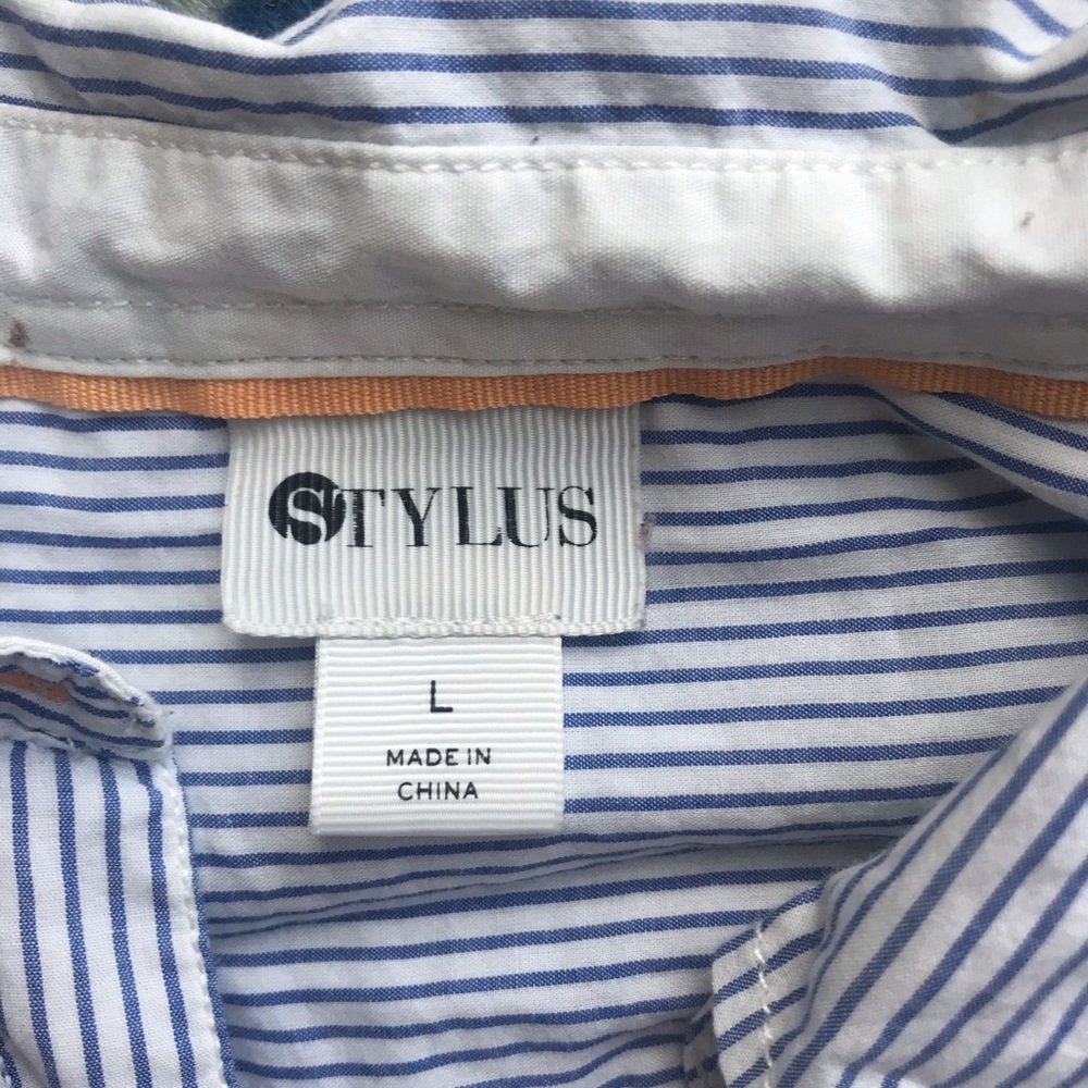 Button down blouse - Picture 2 of 2